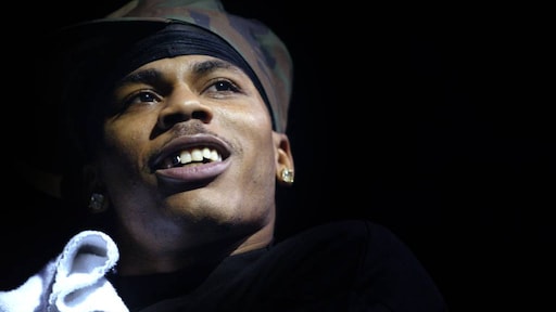Rapper Nelly breekt alle banden met zijn vader