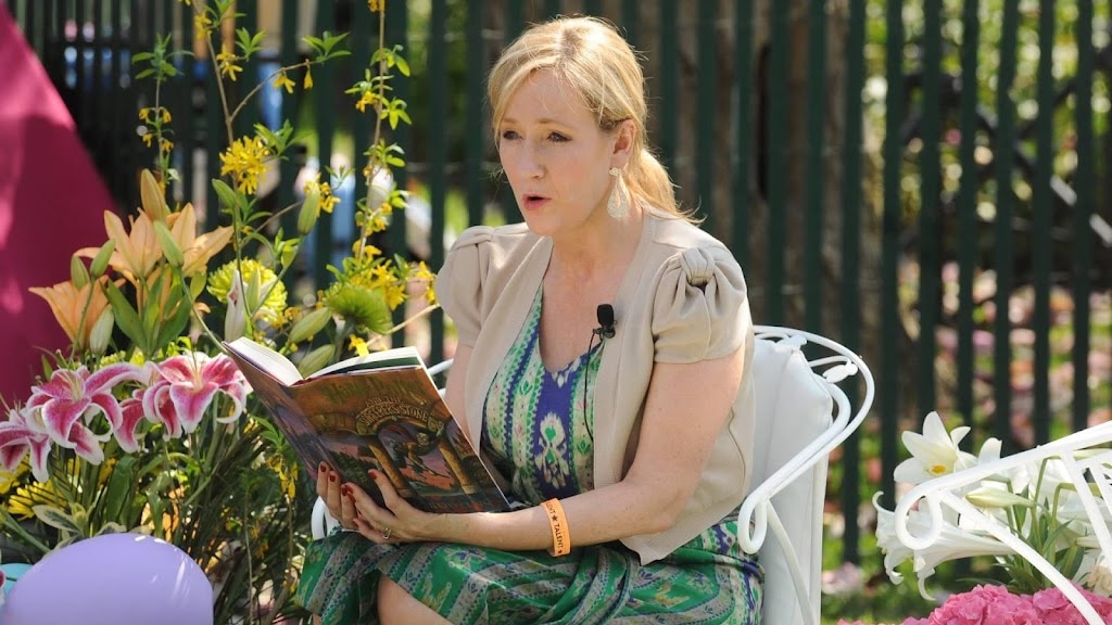 J.K. Rowling staat stil bij 25 jaar Harry Potter: 'Erg dankbaar'