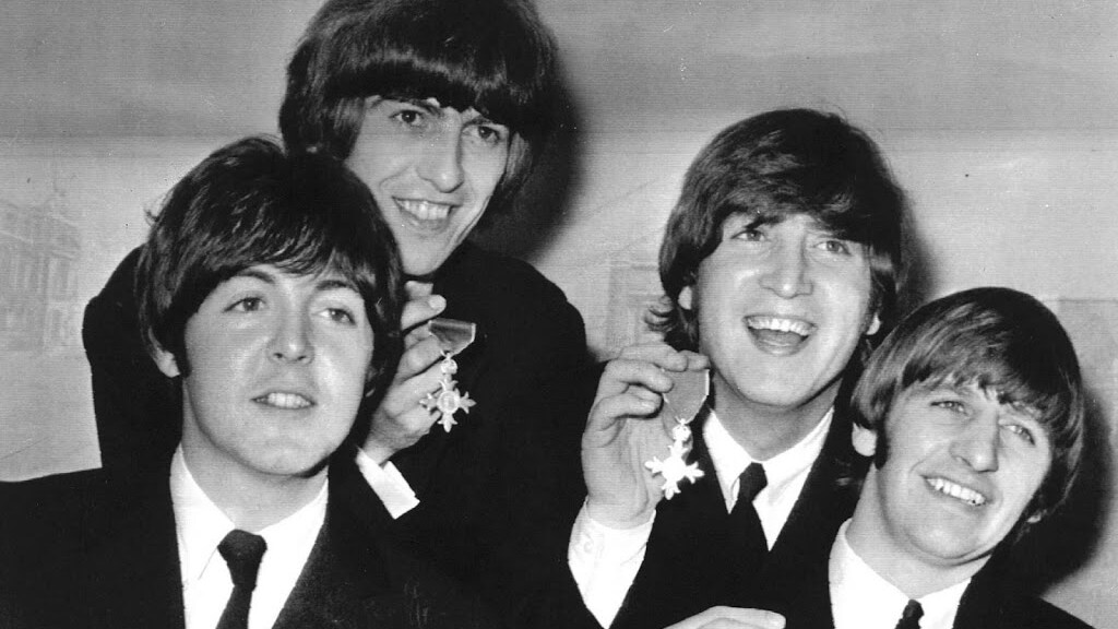 Moordenaar John Lennon weer niet op vrije voeten