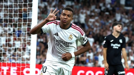 Mbappé leidt Real Madrid met drie treffers langs Real Sociedad