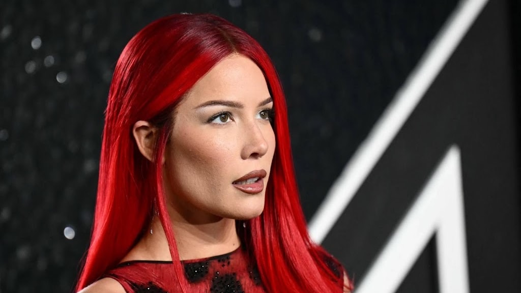 Halsey moest naar ziekenhuis: had een toeval