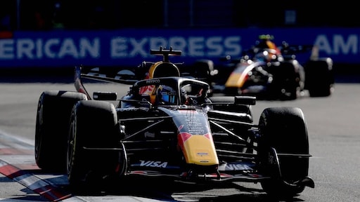 Verstappen in Bakoe dicht bij eerste seizoenszege, maar net niet genoeg
