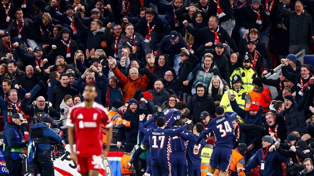 PSV stunt in Champions League met zege (1-4) op Liverpool