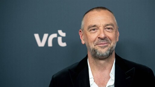Gecrashte Porsche van Tom Waes geveild voor 37.000 euro