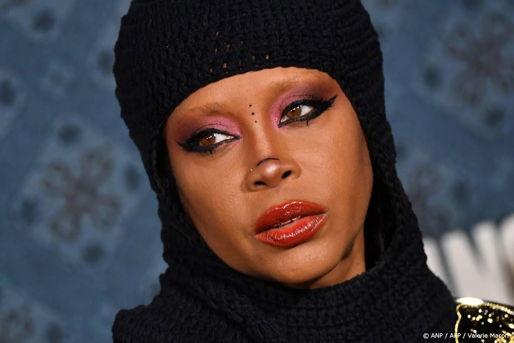 Erykah Badu zingt op Koningsdag in Amsterdam