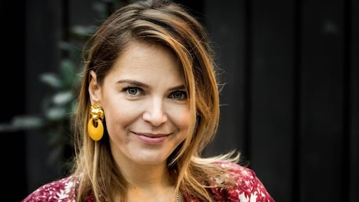 Hanna Verboom voelt zich vrijer nu ze open praat over haar bipolaire stoornis: 'Het is normaal om niet normaal te zijn'