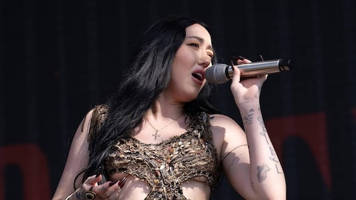 Zusje Miley Cyrus verloofd: 'Heb me nog nooit zo verliefd gevoeld'