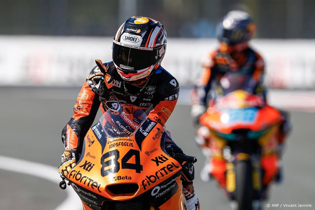 Van den Goorbergh doorstaat 'Turks stoombad' bij TT Assen