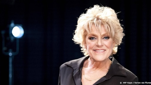 Staande ovatie voor Simone Kleinsma na voorproefje De Hospita