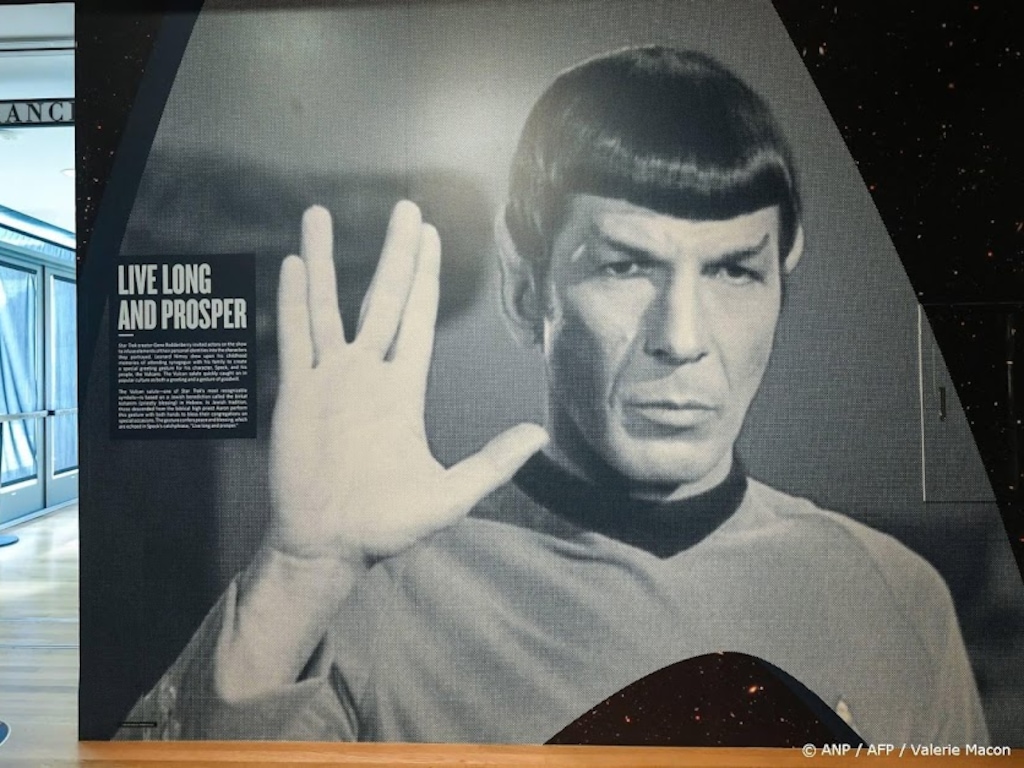 Fans ondernemen recordpoging Vulcan-groet om jubileum Star Trek
