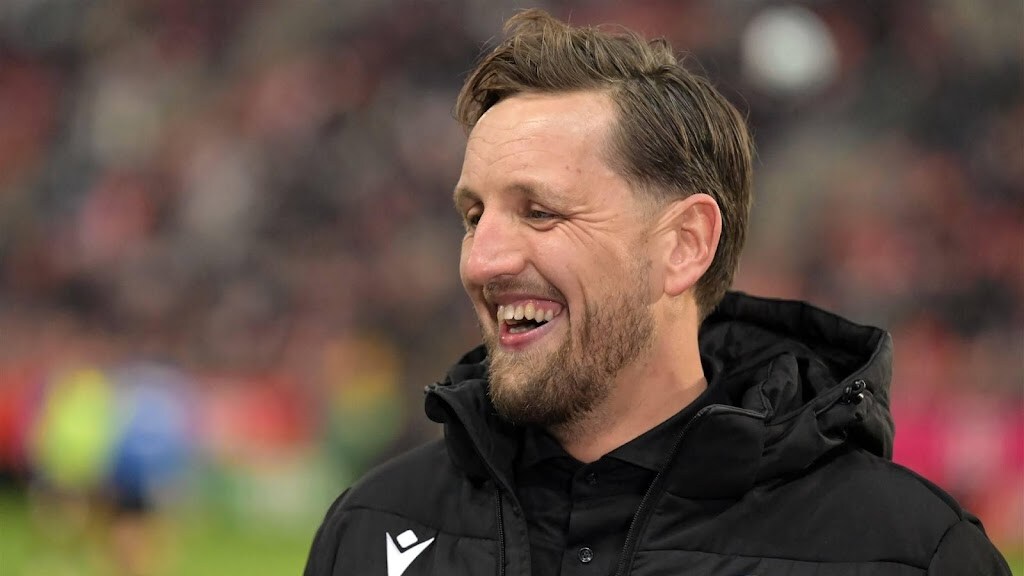 Spakenburg-trainer De Graaf moet het nog 'even laten bezinken'