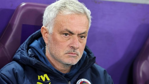 Fenerbahçe stapt naar rechter en eist geld van Galatasaray