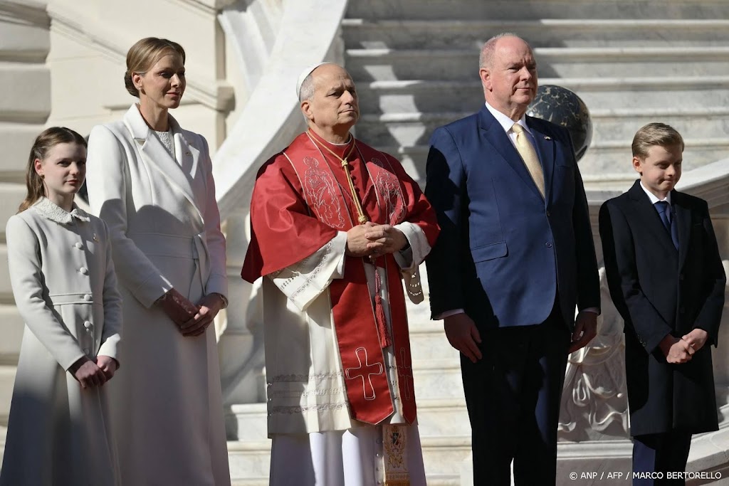 Albert en Charlene ontvangen paus Leo voor historisch bezoek