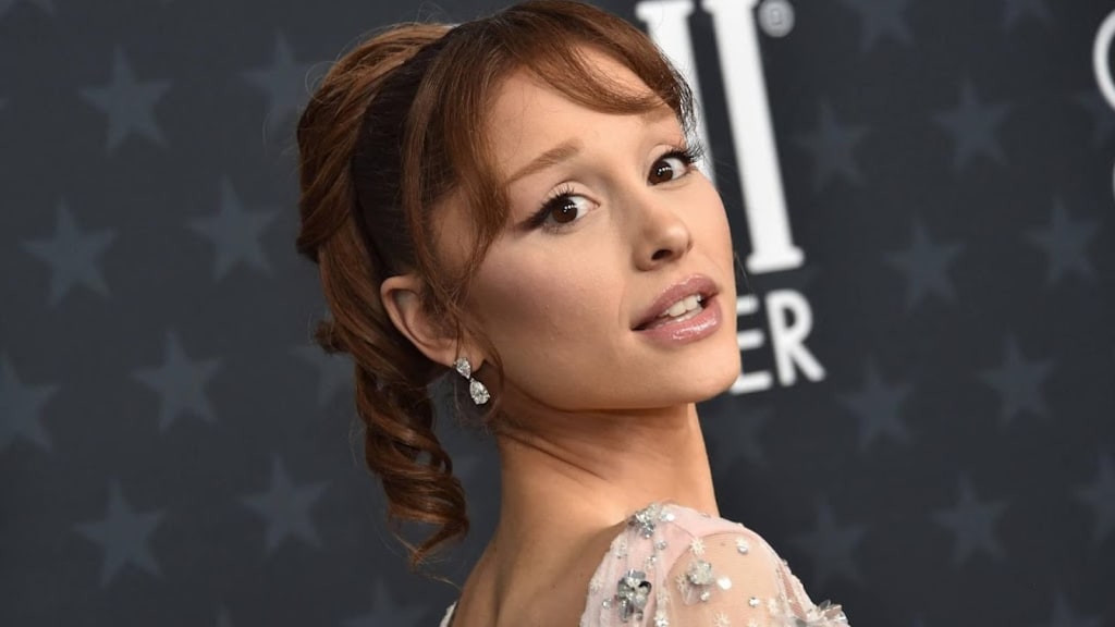 Image for the article: Ariana Grande klaagt hackers aan voor lekken foto's en muziek