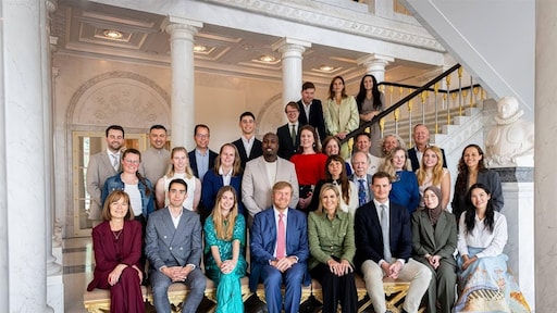 Roxy Dekker en Fernando Halman bij uitblinkerslunch koningspaar