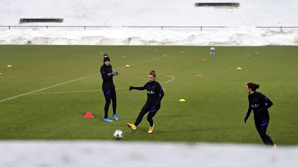 Voetbalsters zoeken nieuwe opponent vanwege corona Zuid-Afrika