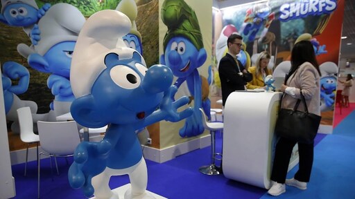 Manneken Pis krijgt nieuwe look voor wereldpremière Smurfen-film