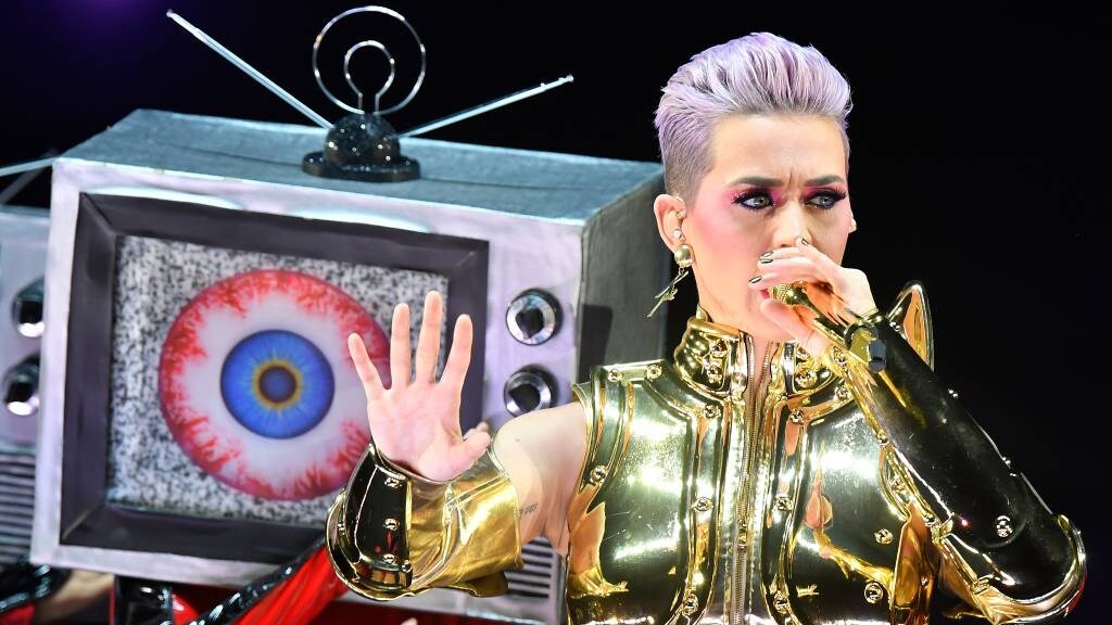 Katy Perry ontkent verkrachting door Dr. Luke