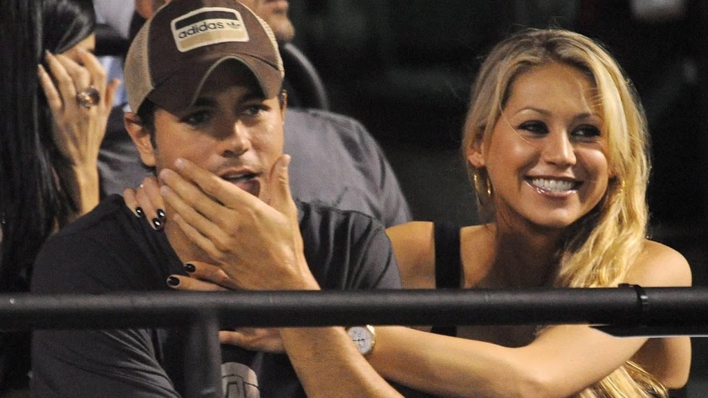'Enrique Iglesias en Anna Kournikova verwachten vierde kindje'