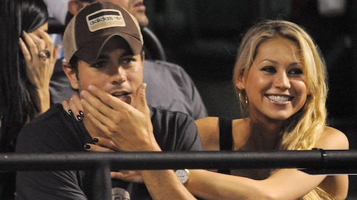 'Enrique Iglesias en Anna Kournikova verwachten vierde kindje'