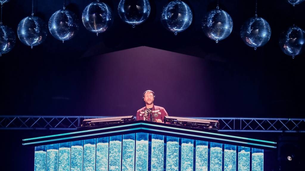 Don Diablo draait met Halloween in Disneyland