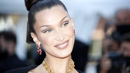 Bella Hadid viert 5 maanden alcoholvrij met tripje naar Las Vegas