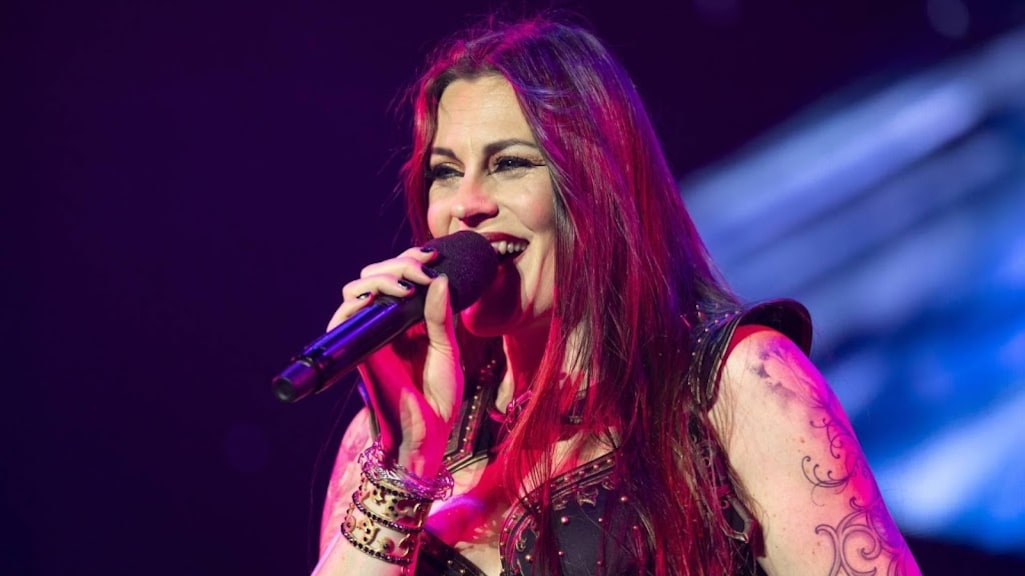 Floor Jansen geeft gezondheidsupdate: 'Operatie goed verlopen'