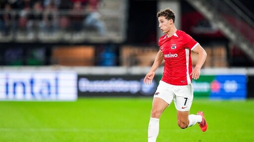 AZ met Van Bommel tegen Galatasaray