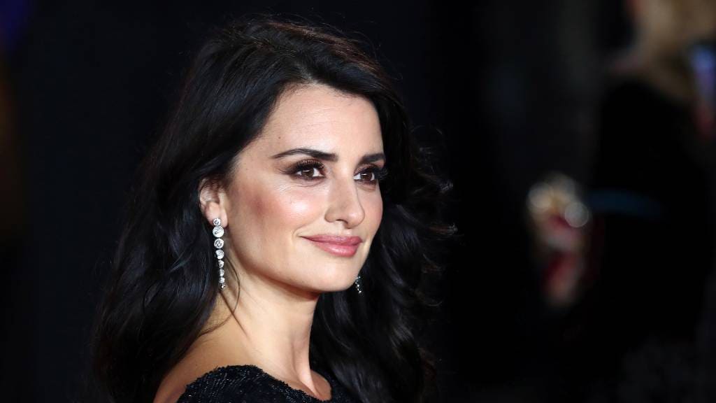 Penélope Cruz en Gal Gadot reiken Globes uit