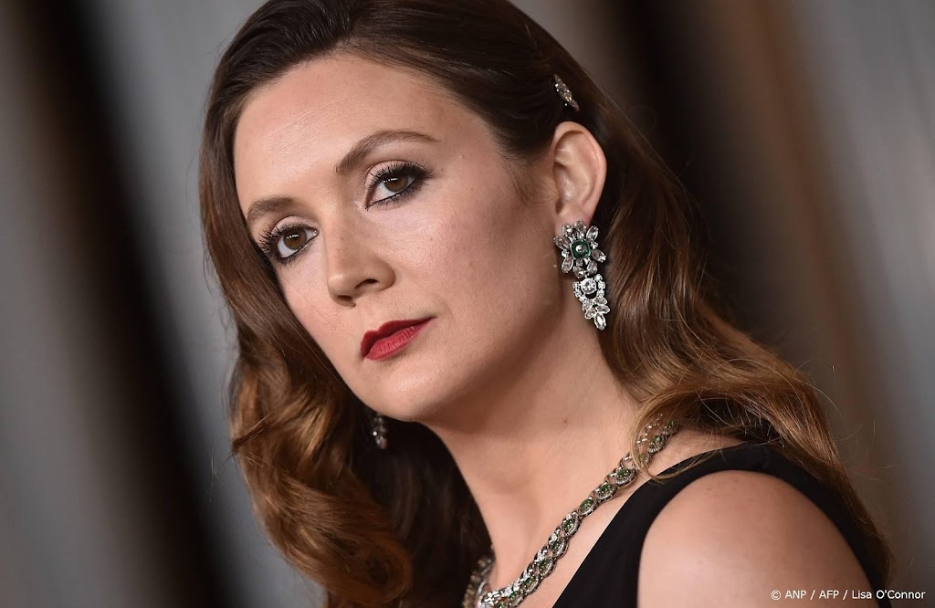 Billie Lourd staat stil bij negende sterfdag moeder Carrie Fisher