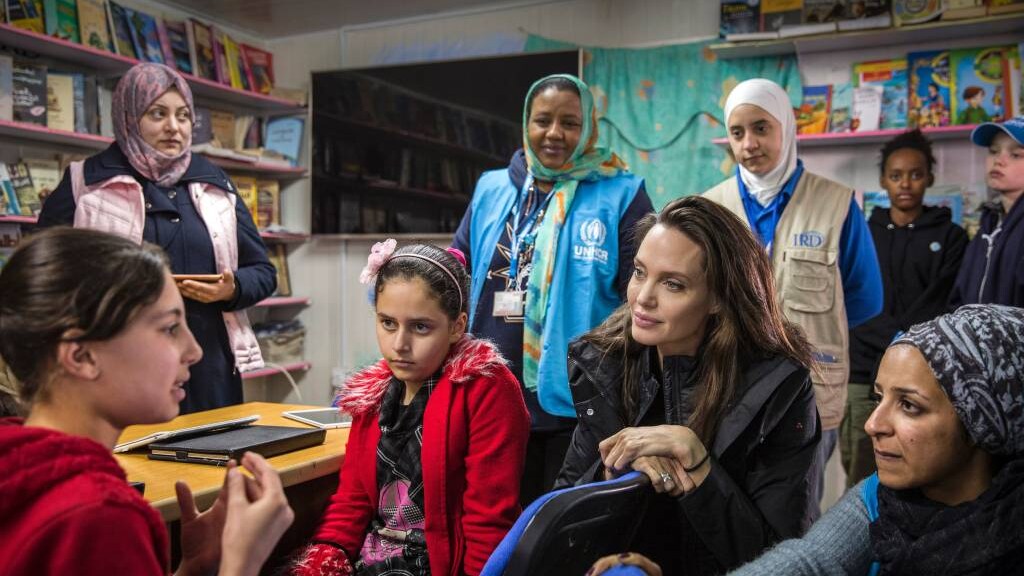 Angelina Jolie naar NAVO in Brussel