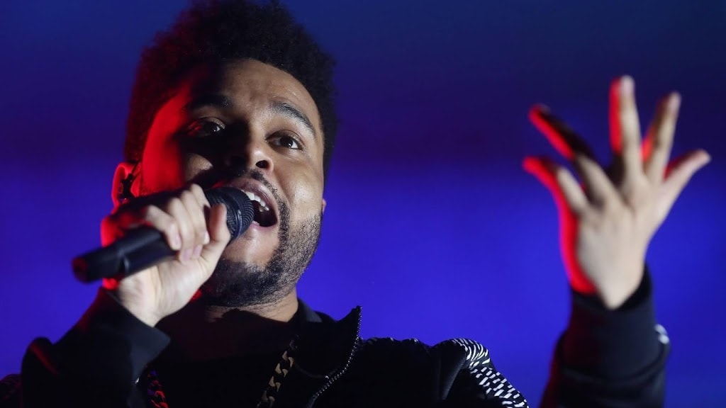 The Weeknd steekt 5 miljoen uit eigen zak in Super Bowl optreden