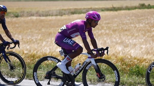 Drievoudig etappewinnaar Narváez stapt af in Ronde van Italië