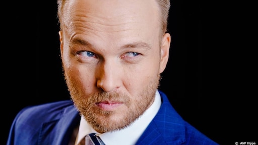 Arjen Lubach pakt het deze zomer stuk groter aan met try-outs