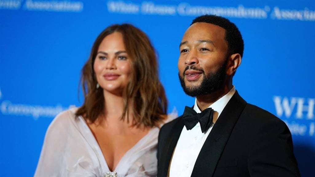 Chrissy Teigen en John Legend ouders geworden met hulp van draagmoeder