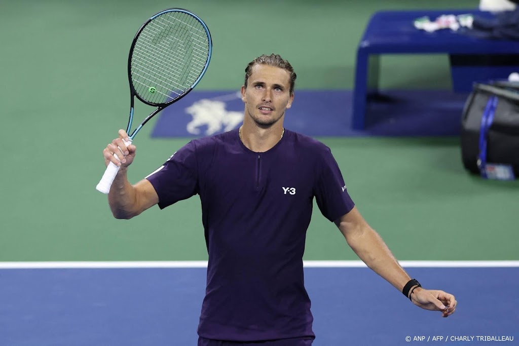 Tennisser Zverev ondanks rugpijn naar derde ronde US Open