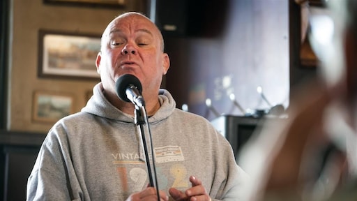 Paul de Leeuw deelde Ahoy-nieuws eerder met vliegtuigpassagiers