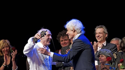 Paul van Vliet was 'enorm belangrijk' voor Herman van Veen: 'Tot op het laatst'