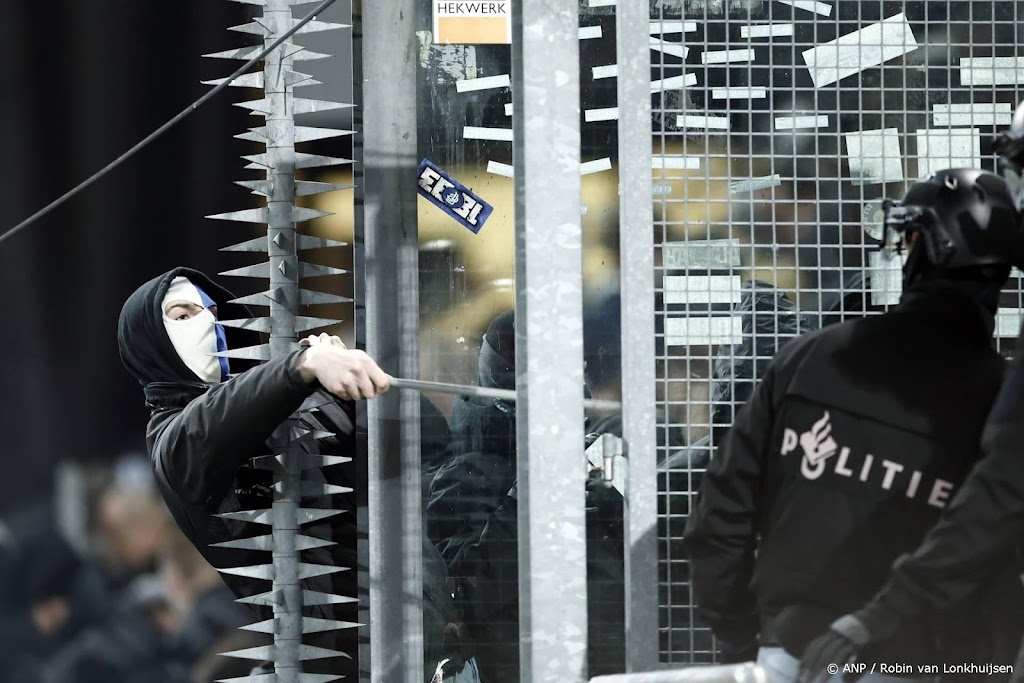 Belgische Racing Genk bestraft voor wangedrag fans in Utrecht