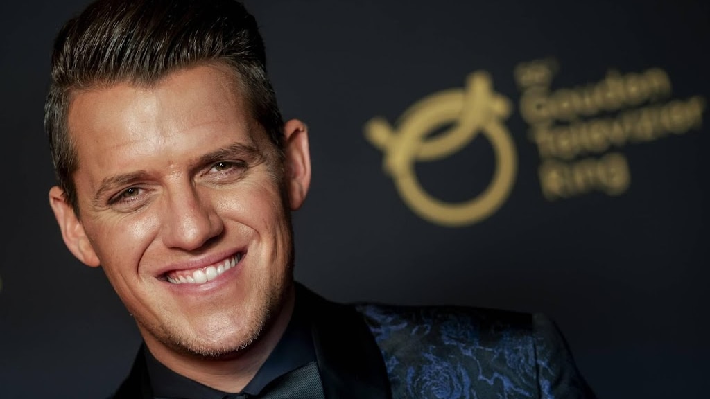 Kees Tol datet buiten Volendam: 'Anders weet iedereen het meteen'