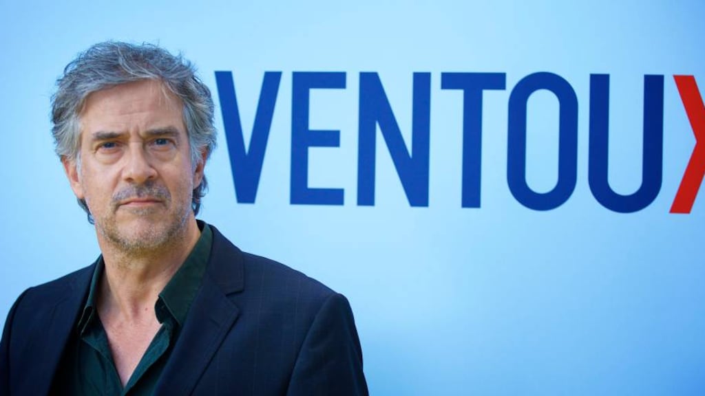 Dokter Deen-acteurs beklimmen Mont Ventoux