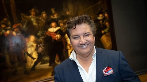 René Froger ontvangt Andreaspenning voor inzet als ambassadeur