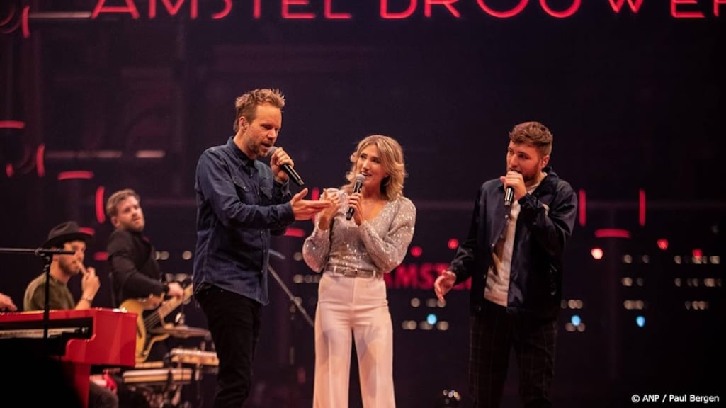 Diggy Dex kapot van nieuws over ziekte Freek: 'Onbeschrijfelijk en oneerlijk'