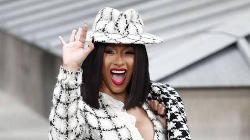 Cardi B wil onder het mes na tweede kind: 'Extra vel'
