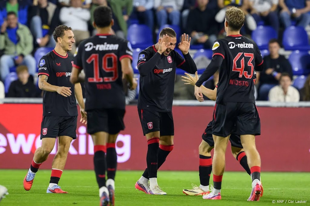 FC Twente wint eenvoudig bij SC Cambuur
