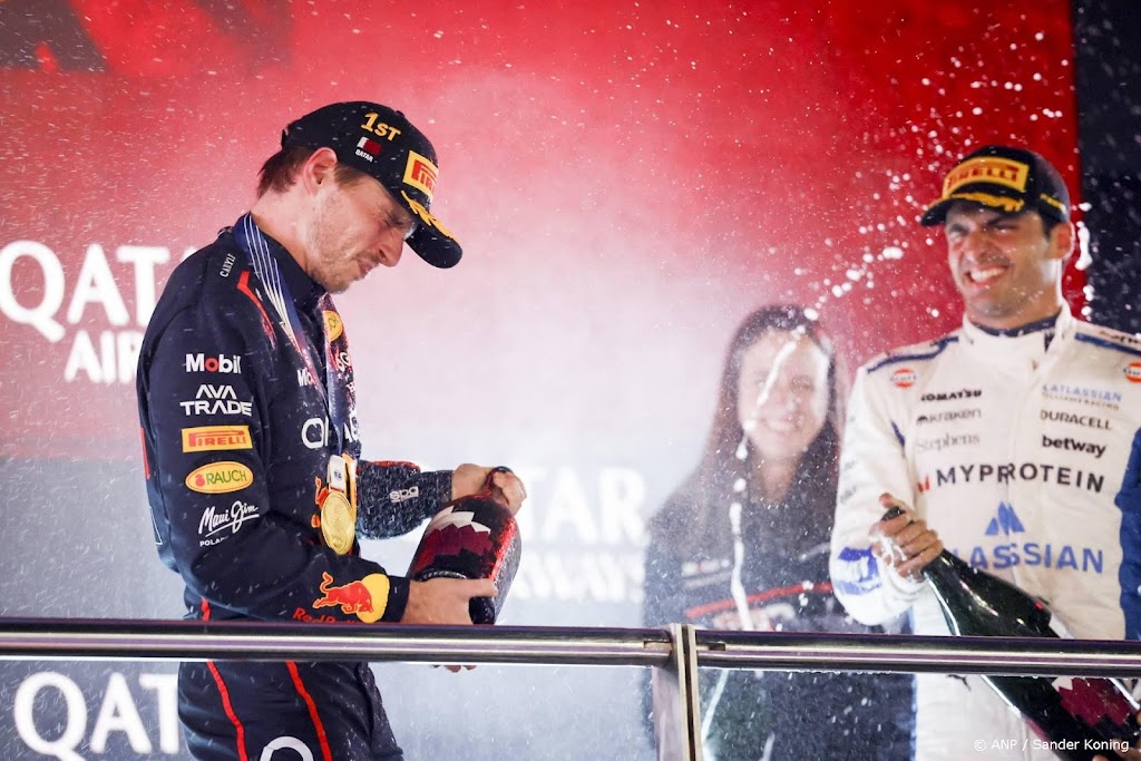 Verstappen noemt onverwachte overwinning in Qatar 'ongelooflijk' 
