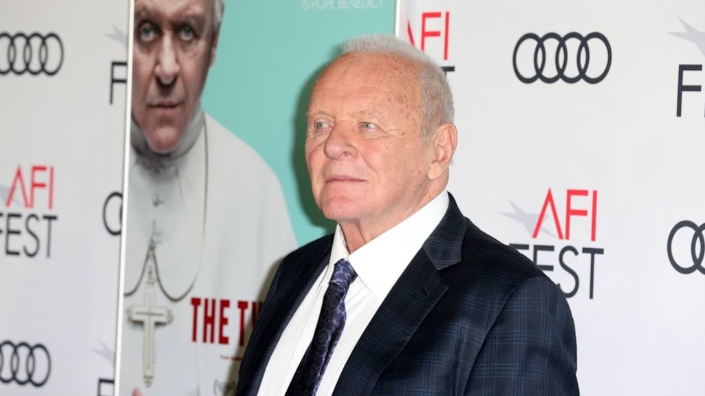 Acteur Anthony Hopkins viert 47 jaar zonder alcohol