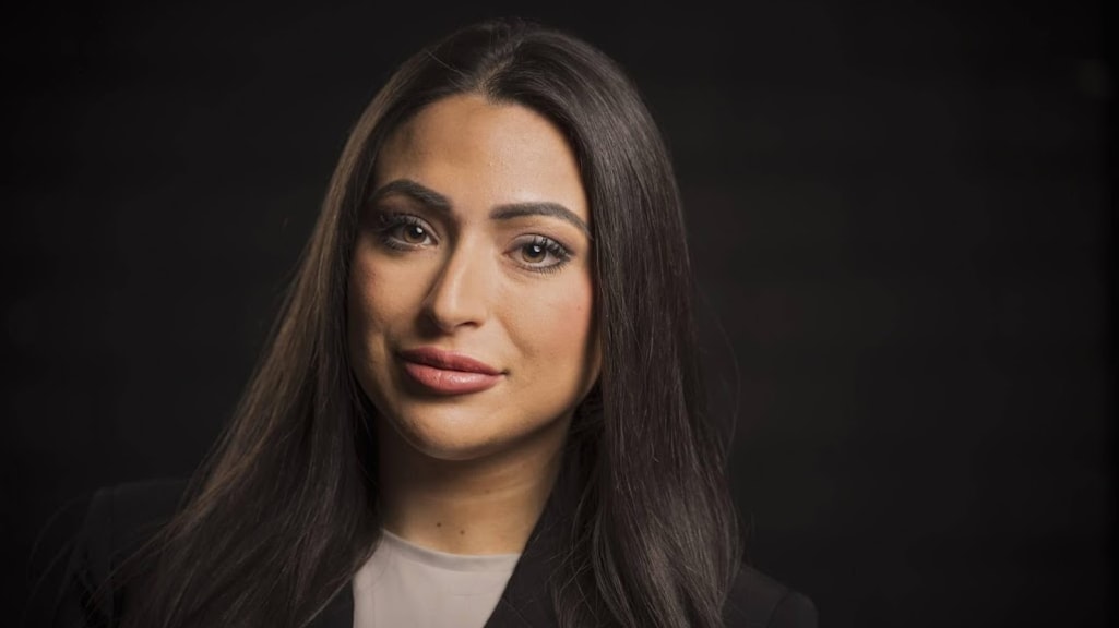 Lale Gül moet kinderwens opgeven vanwege doodsbedreigingen