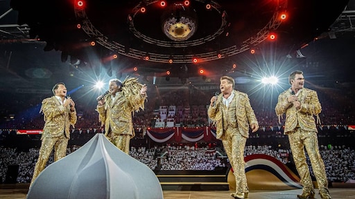 De Toppers halen alles uit de kast voor 15e jubileum