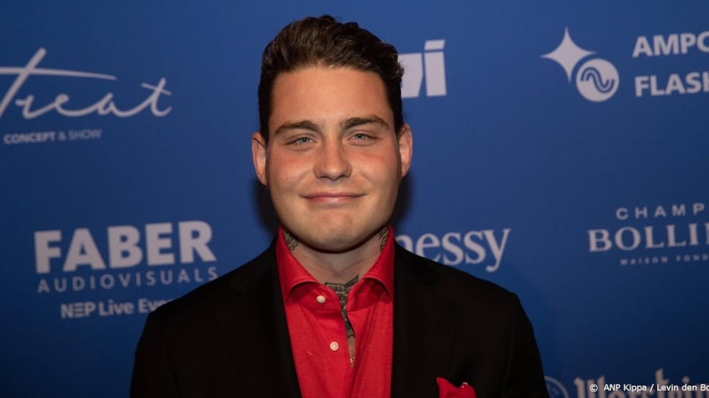 Douwe Bob zegt sorry tegen Raemon Sluiter: ‘Dit steekt gewoon’